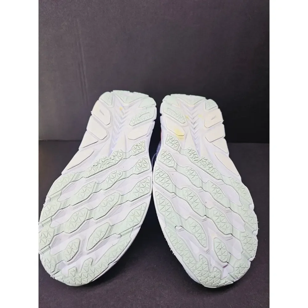 Hoka Women 9 Comfy footwear